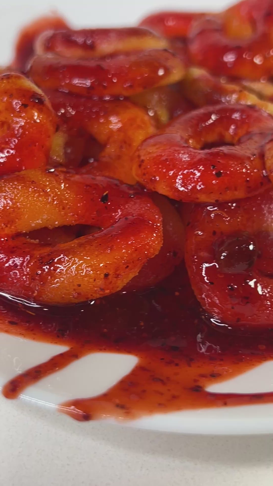 video - peach rings - aros - durazno - gummies - gomitas - chamoy